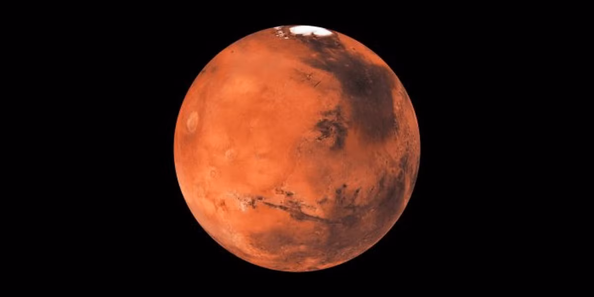 Các tàu thăm dò Viking của NASA đã chụp được những hình ảnh đầu tiên về lốc xoáy bụi trên sao Hỏa vào những năm 1970, khi tàu vũ trụ theo dõi các cấu trúc xoáy này từ không gian. Tuy nhiên, xe tự hành Perseverance đã ghi lại một số video hay nhất về những cơn lốc xoáy nhỏ vào tháng 7/2021. Perseverance cũng đã ghi lại bản ghi âm đầu tiên về lốc bụi sao Hỏa vào tháng 9/2021. Ảnh: openaccessgovernment.