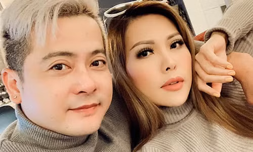 Hoang Anh tro chuyen than thiet voi Tham Bebe mac on ao