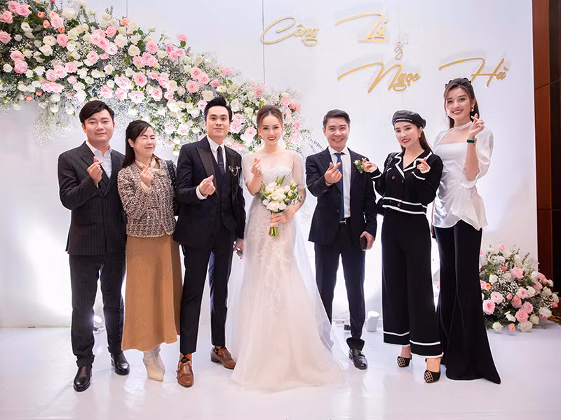 Thái Dũng, Quỳnh Nga cũng có mặt trong đám cưới của nghệ sĩ Công Lý.