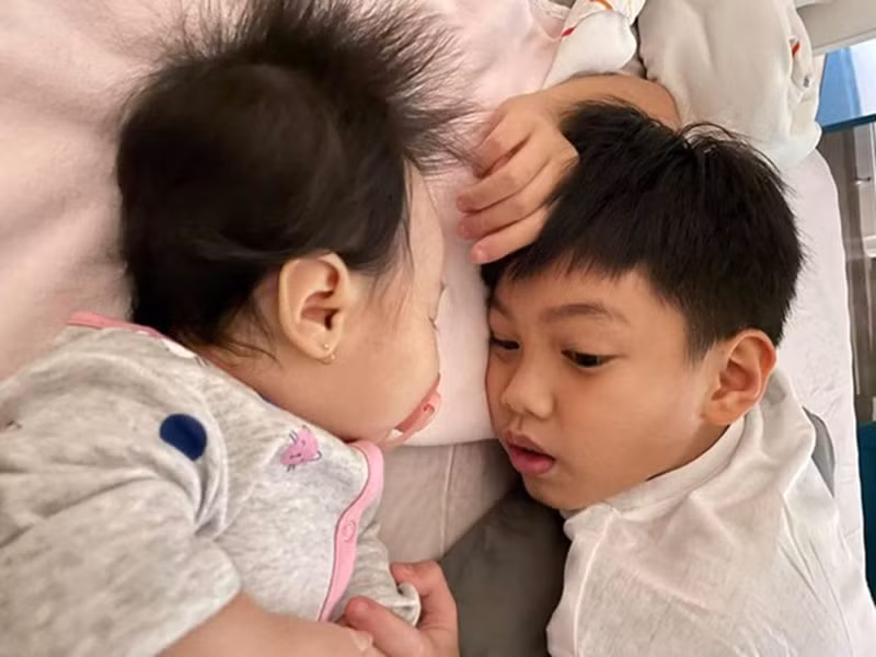 Subeo ẵm bồng Suchin từ khi cô nhóc cất tiếng khóc chào đời.