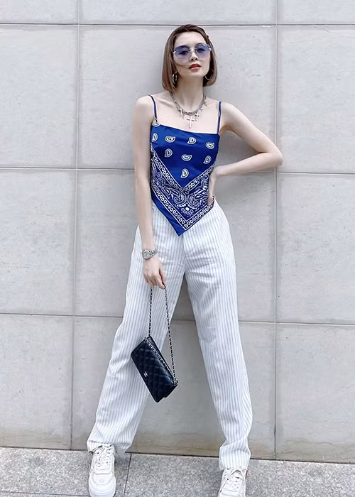 Thiều Bảo Trang sành điệu không kém em gái Thiều Bảo Trâm.