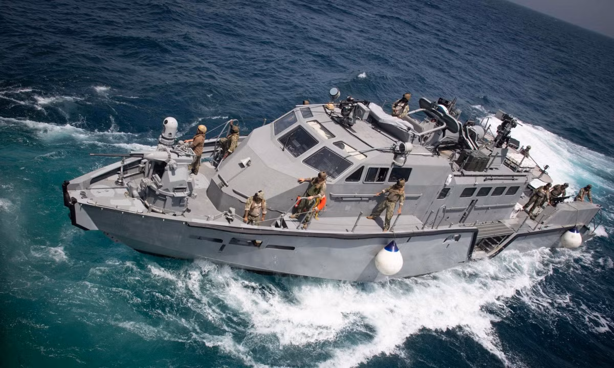 Pháo hạm Mk 38 là sản phẩm của hãng chế tạo vũ khí nổi tiếng BAE Systems đến từ Anh được chế tạo cho hải quân Mỹ.