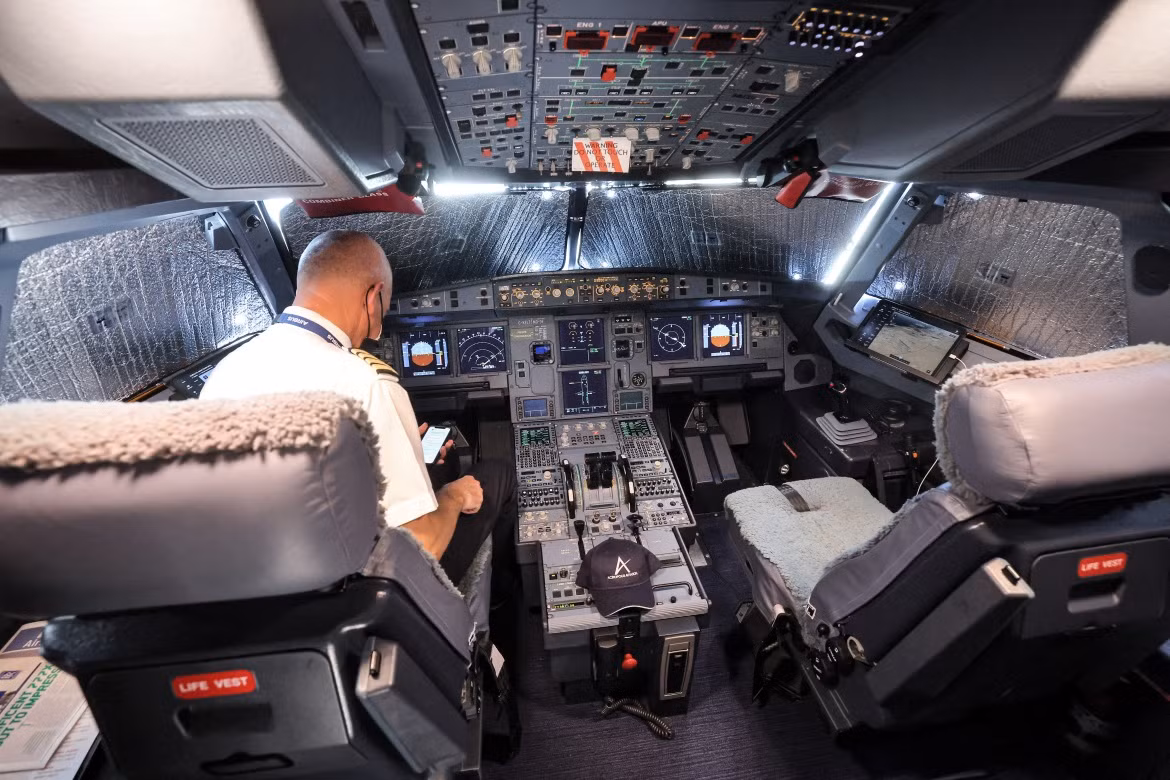 Riêng với Airbus, trong một tuyên bố của mình, đơn vị này đã nhận được một đơn hàng “khủng” tới 255 máy bay A321 của mình, thông qua Dubai Airshow 2021.