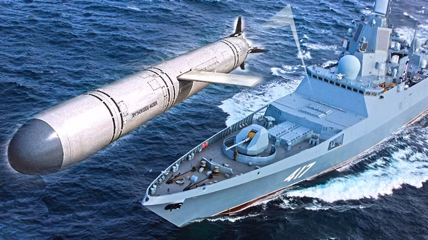 Các nền tảng phóng này của khinh hạm Đô Đốc Gorshkov cho phép nó có thể phóng đa dạng loại tên lửa mạnh mẽ, bao gồm tên lửa hành trình chống hạm như Kalibir, Oniks hay đặc biệt là Zircon.