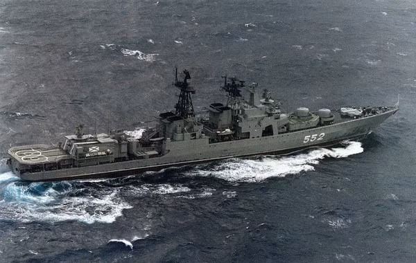 Đô Đốc Tributs là một tàu chiến chống ngầm thuộc Dự án 1155 của Nga(lớp tàu Udaloy). Và là chiếc tàu thứ 6 trên tổng số 12 con tàu nằm trong Dự án 1155 Fregat của Nga.