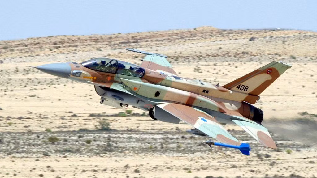 Với vũ trang đa nhiệm mà các F-16 mang theo, chúng được đánh giá là có thể tạo nên những cuộc oanh kích mang độ tàn phá “kinh hoàng”. Song, khi đối mặt với lớp phòng thủ của Syria thì có lẽ là “chưa đủ tốt”.