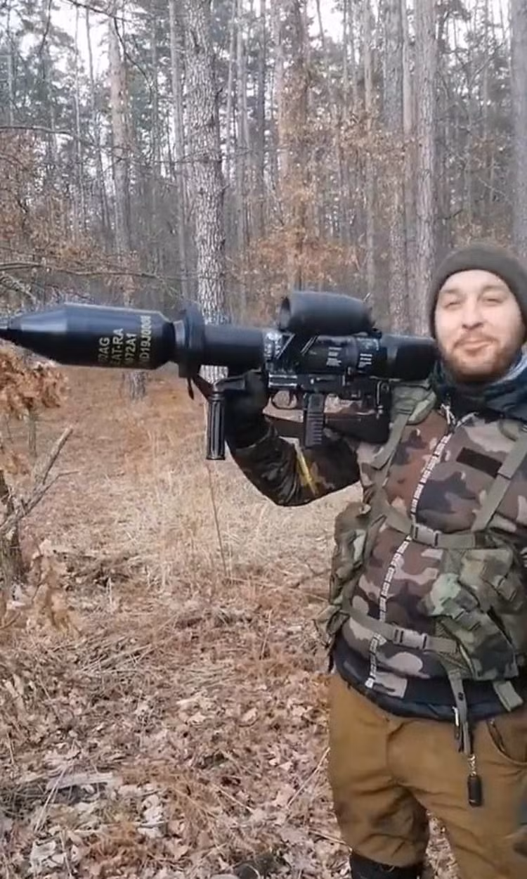 Được biết, trước khi có sự xuất hiện của vũ khí chống tăng Panzerfaust 3 tại Ukraine, khối quân sự NATO cũng đã tiến hành trang bị cho Quân đội Ukraine nhiều các loại hệ thống tên lửa vác vai và tên lửa chống tăng khác nhau qua các gói viện trợ. Nguồn ảnh: Truyền thông địa phương tại Ukraine.