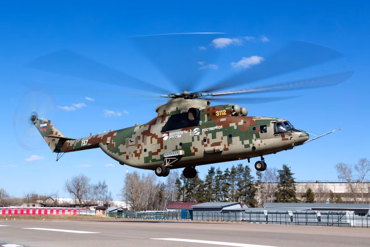 Đồng thời, Mil Mi-26T2V cũng là chiếc trực thăng vận tải nặng nhất thế giới trong hàng loạt các nền tảng trực thăng vận tải quân sự khác.