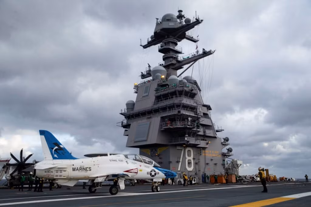 Cũng là lần đầu tiên, USS Gerald R.Ford đã đánh dấu sự xuất hiện của một siêu mẫu hạm đầu tiên của một tàu sân bay lớp Gerald R.Ford. Con tàu được xây dựng, phát triển bới Công ty Huntington Ingalls.