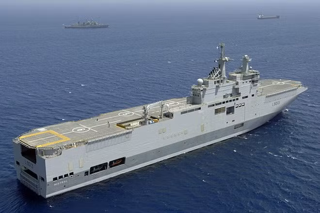 Trước khi bị hủy hợp đồng, các tàu sân bay lớp Mistral được coi là tương lai của Hải quân Nga, khi chúng có thể trở thành nòng cốt tác chiến của Moscow, ở khu vực Địa Trung Hải và biển Đen.