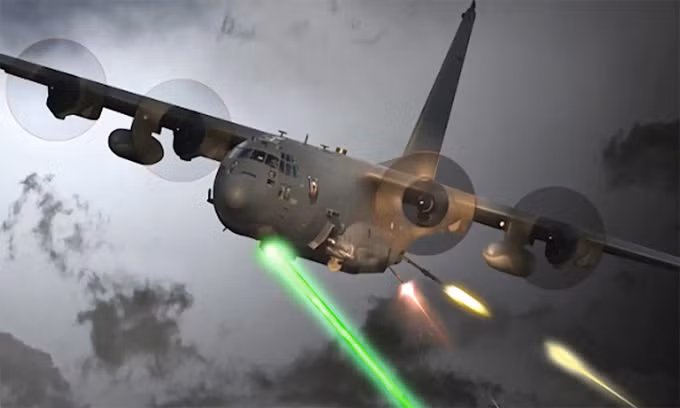 Theo thông tin mới đây, cường kích hỏa lực AC-130J, máy bay vận tải chiến lược được mệnh danh "Lô cốt bay" của Không quân Mỹ, sẽ được trang bị vũ khí laser AHEL để thử nghiệm vào năm sau.