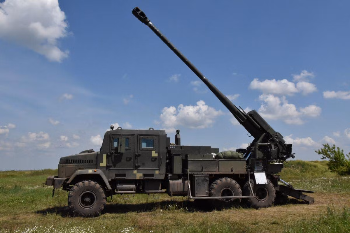 Tuy vậy trước mắt Ukraine sẽ là vô vàn khó khăn, họ có thể kiếm được vài trăm quả đạn cỡ 155 mm theo đúng chuẩn NATO để tiến hành thử nghiệm, nhưng để đủ cơ số đạn nhằm trang bị cho cả một lữ đoàn sẽ là yêu cầu không hề đơn giản.