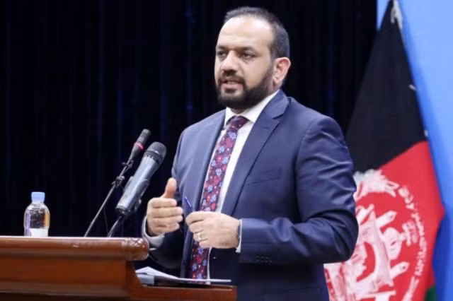 Ông nhấn mạnh trong sự phẫn nộ, những Thủ lĩnh Lực lượng Dân quân Afghanistan từng được chính phủ hậu thuẫn, hoá ra toàn những kẻ “hai mặt”.