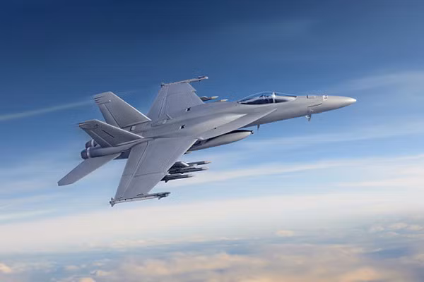 Ngày nay, những chiếc F-111 đã biến mất từ lâu, nhưng RAAF vẫn hoạt động rất tích cực trong sự kiện này với những chiếc Super Hornet hay Growlers.