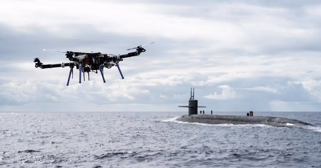 Tàu ngầm này còn được cho là có thể mang theo cũng như phóng được các máy bay không người lái (UAV) để hộ trợ công tác tác chiến của tàu ngầm này.