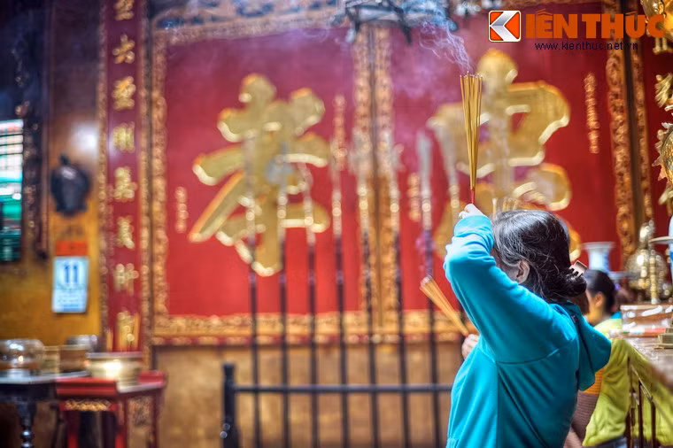 Về mặt tín ngưỡng, hội quán Phước An chỉ là một trong rất nhiều ngôi chùa Ông (thờ Quan Thánh Đế Quân) ở TP.HCM. Dù có quy mô không phải là lớn nhất nhưng sự linh thiêng của hội quán đã nức tiếng xa gần suốt nhiều năm qua.