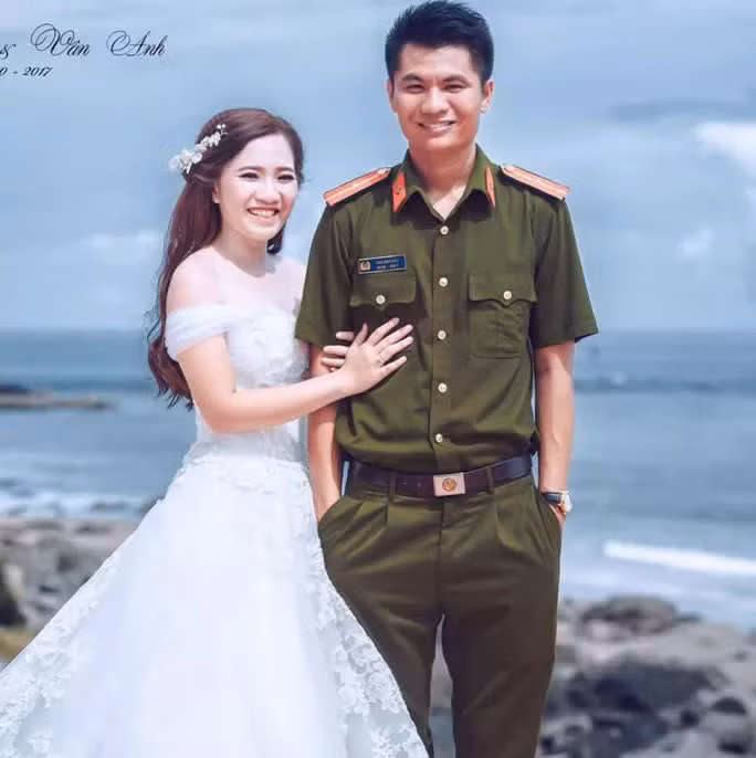 Hình ảnh trung úy Thái Ngô Hiếu cùng vợ .
