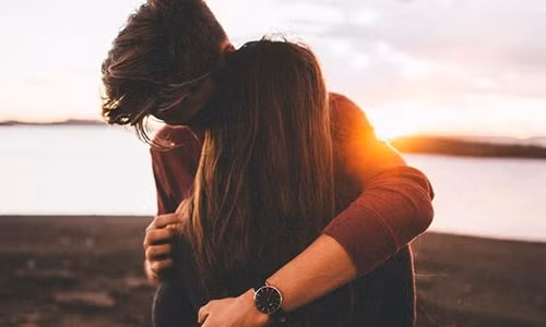 Tình yêu sẽ đến thật nhẹ nhàng một ngày không mong chờ nhất Tinh yeu se den that nhe nhang mot ngay khong mong cho nhat