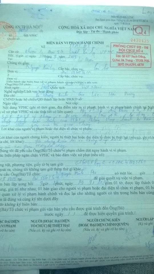 Vi sao xe cho PGD BV Phu San Hai Duong chay tron CSGT HN?-Hinh-3