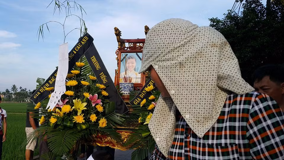 Hai Phong: Uan khuc co gai mang thai 8 thang chet duoi song