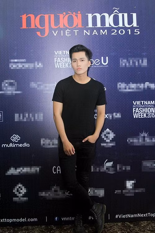 Vì niềm đam mê này, trong đợt casting chương trình Vietnam’s Next Top Model 2015 khu vực miền Trung, Tiến Khôi đã “nói dối” cha mẹ rồi lặng lẽ vào Đà Nẵng dự thi.