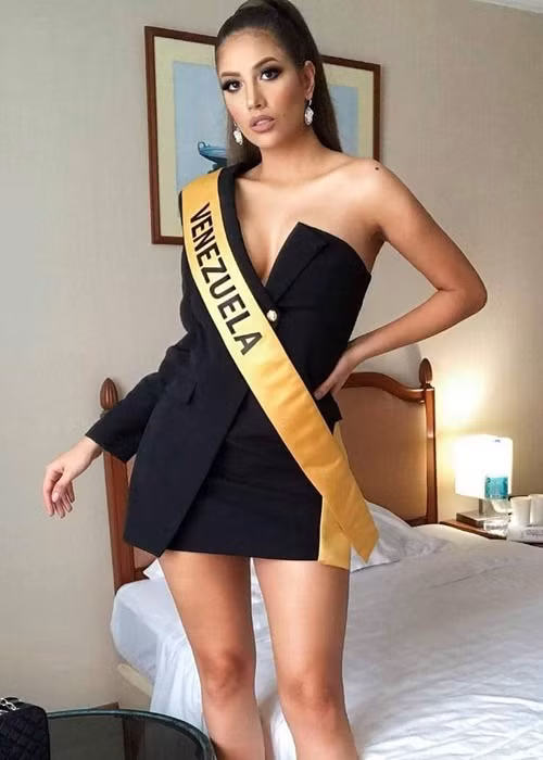 Từ khi bước vào cuộc thi, đại diện Venezuela khá mờ nhạt. Cô không có tên trong top 10 trình diễn áo tắm hay top 10 trình diễn trang phục dân tộc.