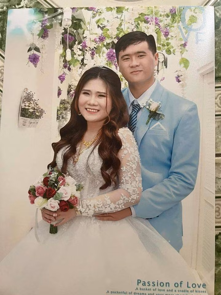 Màu ảnh của bộ ảnh cưới này cũng không khác gì ảnh của ngày xưa.