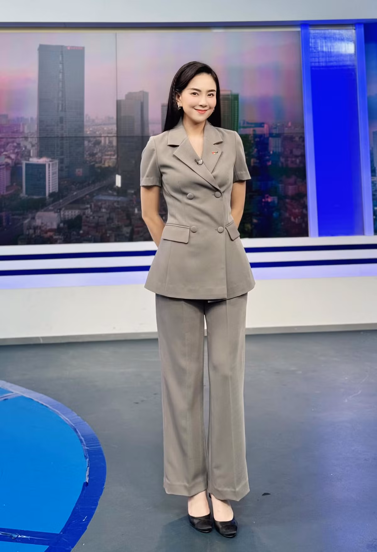 Được khán giả ưu ái đặt cho biệt danh "MC đẹp nhất VTV", Mai Ngọc luôn biết cách làm mình nổi bật mỗi khi xuất hiện trước công chúng.