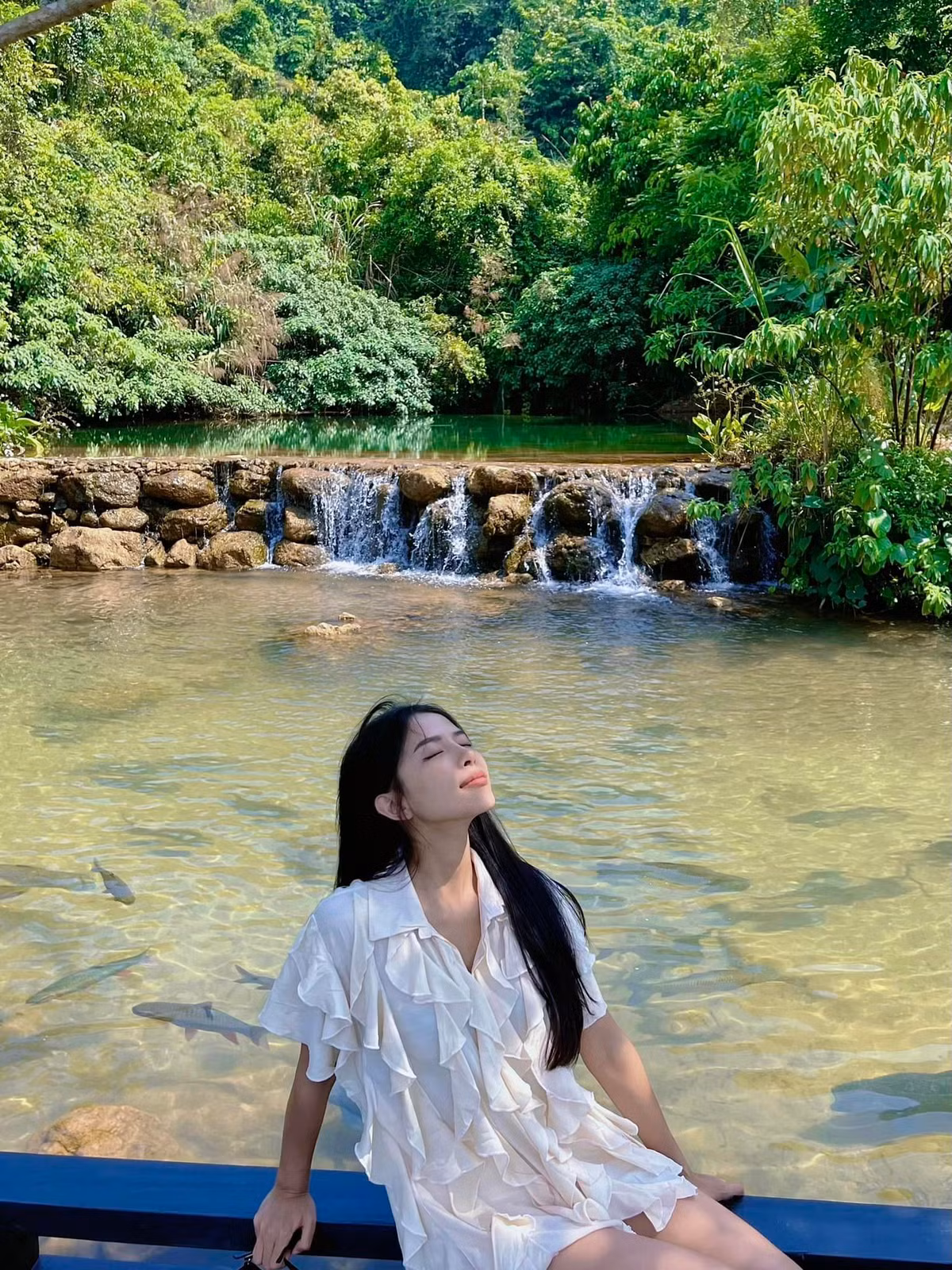 Ngoài công việc làm mẫu ảnh, vợ của Phan Mạnh Quỳnh còn lấn sân sang kinh doanh về thời trang phụ kiện.