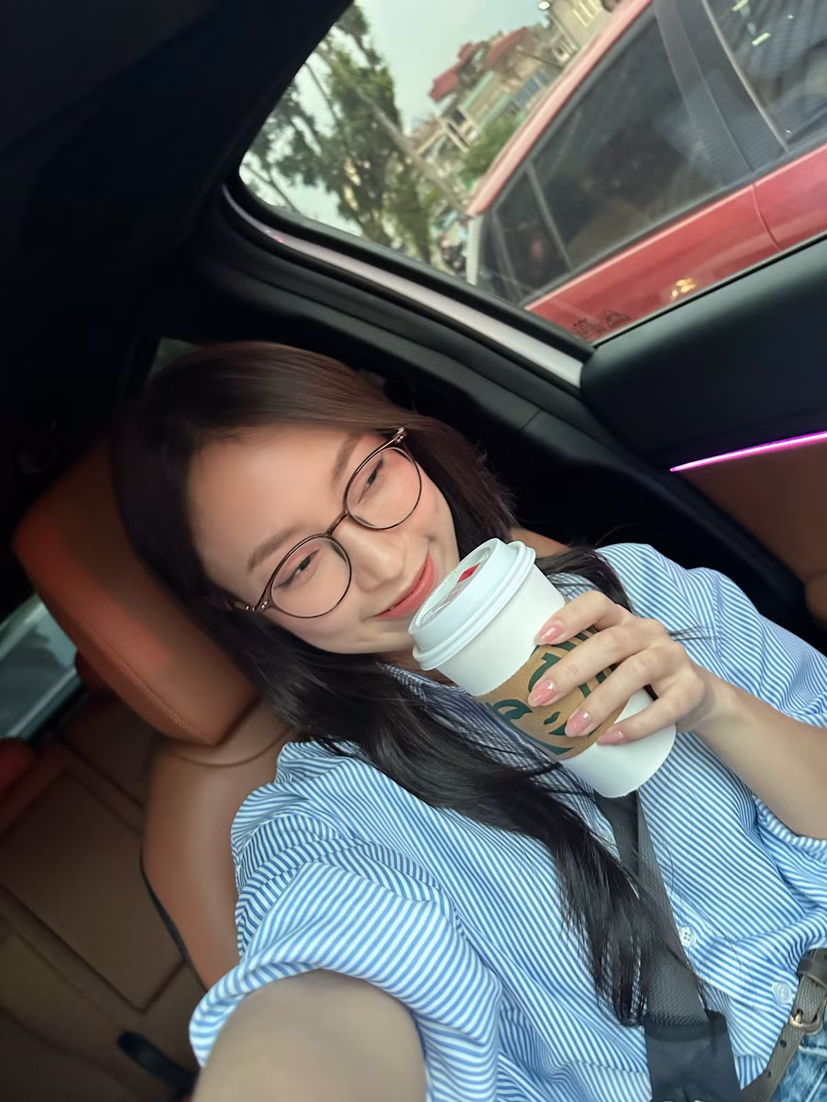 Ở tuổi 24, Khánh Vy khiến nhiều người trầm trồ khi sở hữu 2 căn nhà ở Hà Nội và TPHCM, tự tậu xe hơi riêng, mua đất cho bố mẹ...Ảnh: FBNV
