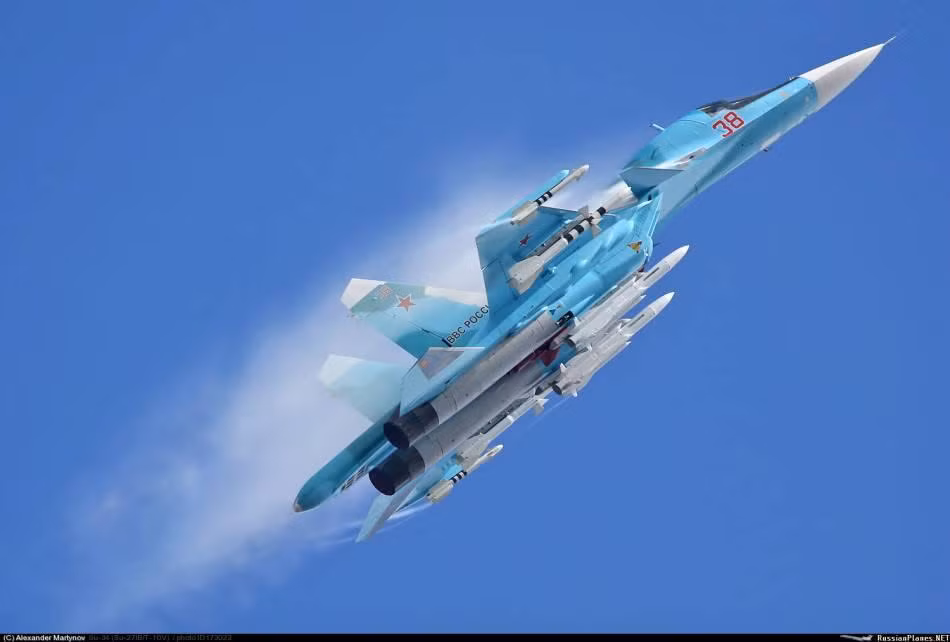 Xem ra việc tiêm kích-bom Su-34 được sử dụng thành công tại chiến trường Syria đã thu hút sự chú ý từ Trung Quốc vào việc phát triển một mẫu máy bay tương tự. Nguồn ảnh: Airlines.net