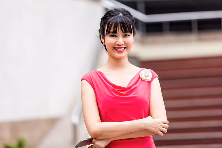 Sau khi ly hôn, Hoa hậu Thu Thủy có sự nghiệp ngày càng thành công. Cô kinh doanh, làm người mẫu, dẫn chương trình. Thu Thủy hiện vẫn một mình nuôi con. Ở tuổi 41, cô đã có được sự an nhiên sau những thăng trầm của cuộc đời. Ảnh: Quang Minh