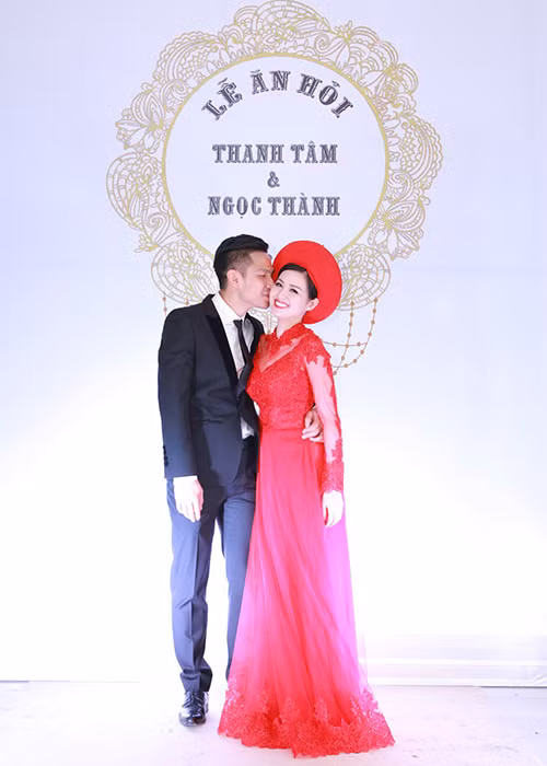 Tâm Tít sinh năm 1989, là một trong những hot girl đời đầu của Hà thành. Sau cuộc tình ồn ào với anh trai của Bảo Thy, tháng 12/2014, cô bí mật đính hôn với doanh nhân trẻ Ngọc Thành. Ảnh: Dân Việt