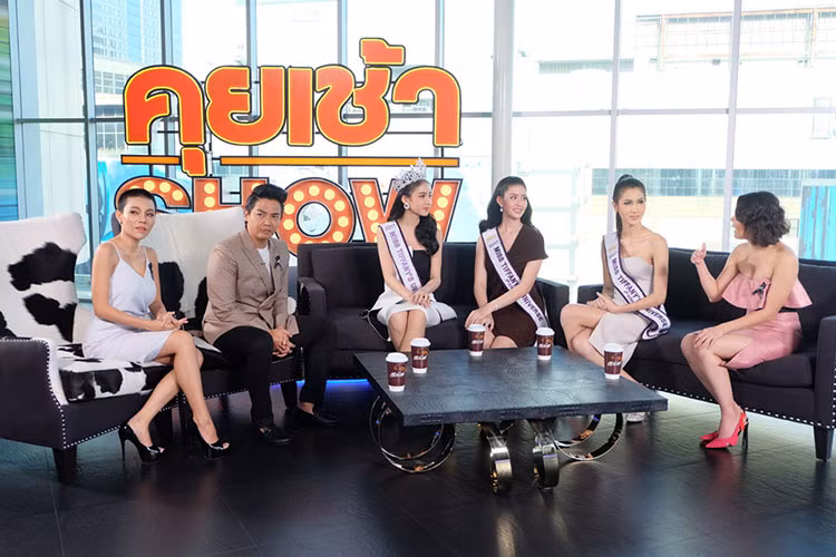 Miss Tiffany’s Universe là cuộc thi sắc đẹp dành cho người chuyển giới Thái Lan, được tổ chức thường niên từ năm 1998. Thí sinh tham dự cuộc thi có thể là người chuyển giới hoặc người chưa qua phẫu thuật giới tính. Hàng năm, cuộc thi này thu hút khoảng 100 ứng viên đăng ký có độ tuổi từ 18 đến 25. Trong đó, thí sinh dưới 20 tuổi phải có giấy phép đồng ý từ gia đình.