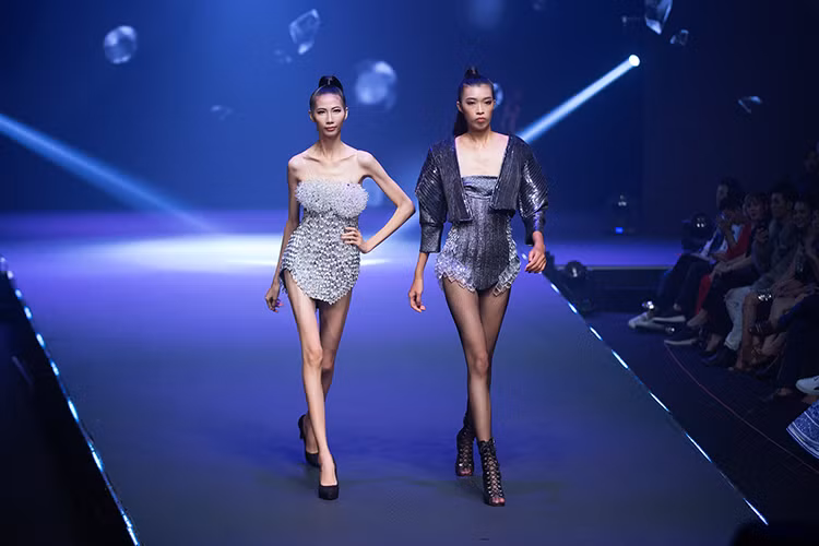 Sau cuộc thi Vietnam’s Next Top Model 2014, Cao Ngân từng bị gãy xương, dập phổi do gặp cướp. Tai nạn khiến thể trạng của cô giảm sút. Trước đó, Cao Ngân vốn là một cô gái tràn đầy sức sống. Ảnh: BTC