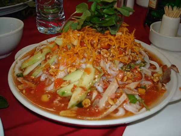 Phở chua là món ăn hàn thực nên nó được ưa chuộng nhất vào mùa thu và mùa hè. Ảnh Internet