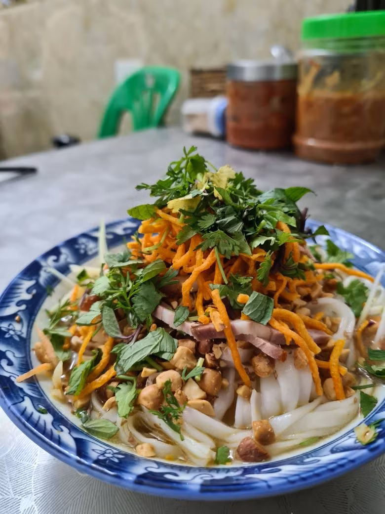 Một số người dân bản xứ thì cho rằng món ăn này có nguồn gốc từ Trung Quốc, cũng có người lại bảo phở chua Lạng Sơn là sự biến tấu của món phở Hà Nội. Ảnh Internet