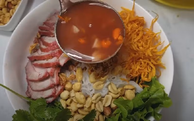 Phở chua được coi là món ăn đặc sản đáng tự hào của người Lạng Sơn, bởi vậy nó là món không thể thiếu trong các dịp đón khách quý tới nhà. Ảnh Internet