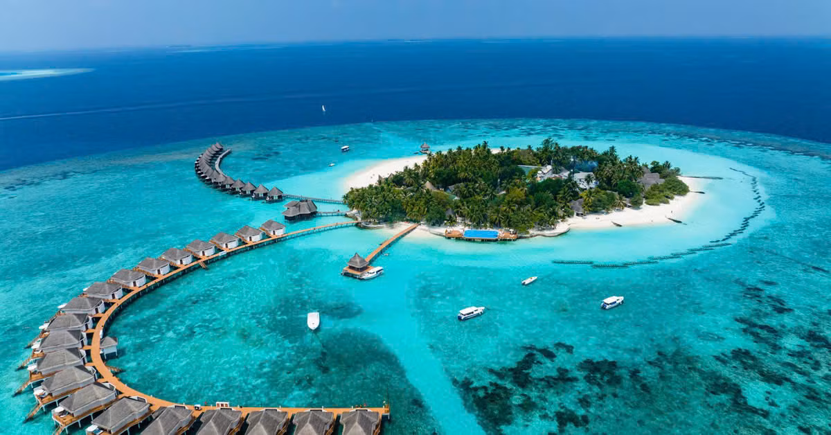 Bên cạnh Hội An, Kyoto (Nhật Bản), Maldives, Udaipur (Ấn Độ) là những địa điểm tại châu Á được Time Out đánh giá cao. Ngoài ra, danh sách này cũng bao gồm những thành phố vốn nổi tiếng về sự lãng mạn như Venice (Italy), Paris (Pháp), Lisbon (Bồ Đào Nha)... Ảnh Internet