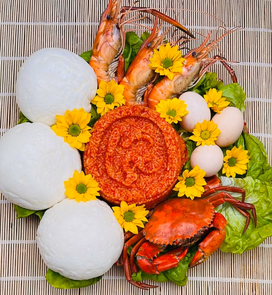 Bộ tam sên là lễ vật gồm 3 loài sinh vật sống ở 3 môi trường khác nhau tượng trưng cho các yếu tố Thổ - Thủy - Thiên, thường được dùng trong các lễ cúng Thần Linh. Ảnh Internet