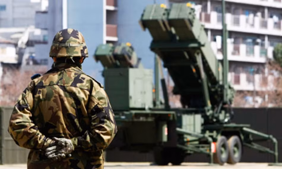 PAC-3 được xem là phiên bản mới nhất của dòng tên lửa Patriot được Nhật Bản mua từ Mỹ trong suốt một thập kỷ qua trong chiến dịch đối phó với các mối đe dọa từ bên ngoài. Lô PAC-3 đầu tiên gồm 16 khẩu đội đã được Nhật Bản mua vào năm 2006 với giá 144 triệu USD.