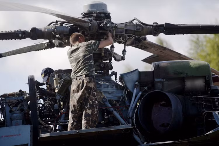 Trực thăng tấn công Mi-24 lần đầu tiên được Quân đội Liên Xô đưa vào sử dụng vào năm 1972, và cho tới nay nó đã phục vụ tại hơn 60 quốc gia trên thế giới còn được biết tới với biệt danh “xe tăng bay”.
