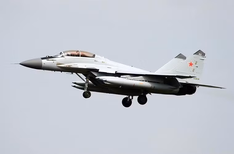 Những chiếc tiêm kích MiG-29 đầu tiên được Không quân Liên Xô đưa vào trang bị từ 1983 và sau này là Không quân Nga. Trong suốt thời gian hoạt động gần 40 năm của mình, MiG-29 được Mikoyan phát triển với nhiều biến thể khác nhau trong đó có cả biến thể tiêm kích trên hạm MiG-29K.