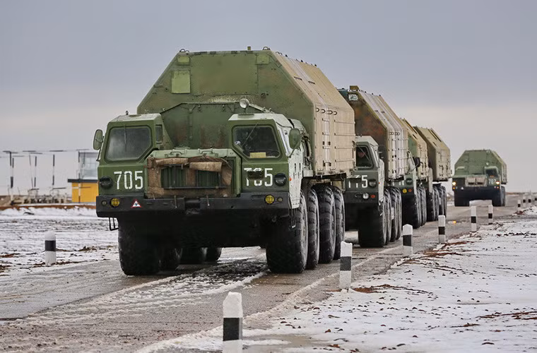 Tại Astrakhan, Trường đào tạo kỹ thuật số 161 đảm nhận nhiệm vụ huấn luyện tân binh của Lực lượng tên lửa chiến lược Nga sử dụng các dòng xe tải đặc chủng như MZKT-79221, MAZ-7917 và MAZ-7310, vốn được tích hợp trên hầu hết các tổ hợp tên lửa đạn đạo liên lục địa do Nga phát triển.
