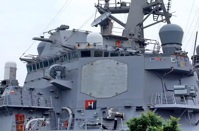 Ngoài sức mạnh hỏa lực, điểm nhấn của các tàu khu trục lớp Arleigh Burke của Hải quân Mỹ là hệ thống chiến đấu Aegis tối tân.