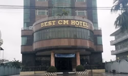 Mua dam tre em, chu khach san lon nhat Ca Mau bi bat