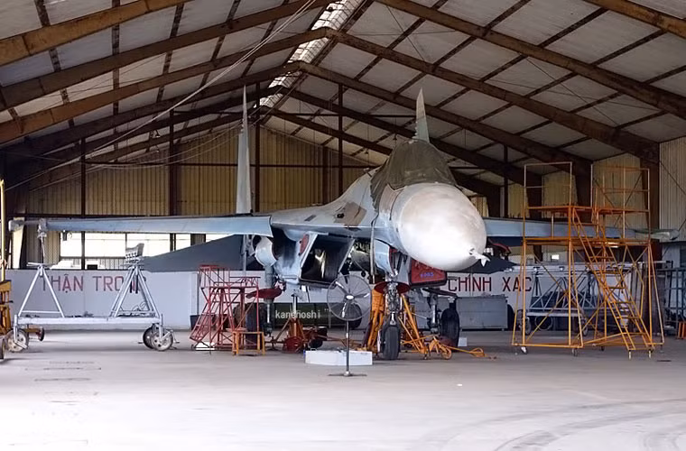 Viet Nam noi dia hoa nhieu linh kien tiem kich Su-27
