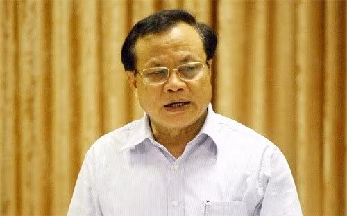 Cho Bo Chinh tri gioi thieu Bi thu, ong Pham Quang Nghi lam gi?