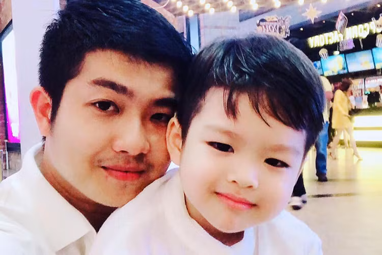 Chồng cũ của Nhật Kim Anh là người nuôi con trai sau khi cả hai ly hôn.