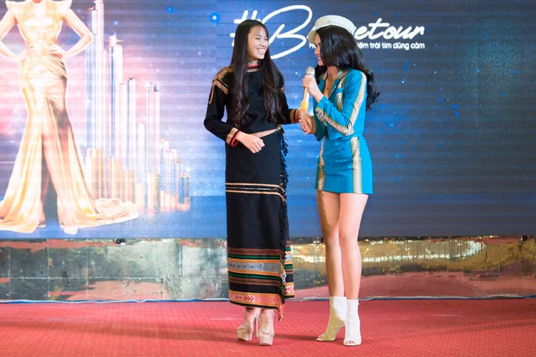 Trước sự ủng hộ của đương kim hoa hậu, H’luai H’wing đăng ký tham gia Hoa hậu Hoàn vũ Việt Nam năm nay. Ảnh: Yan